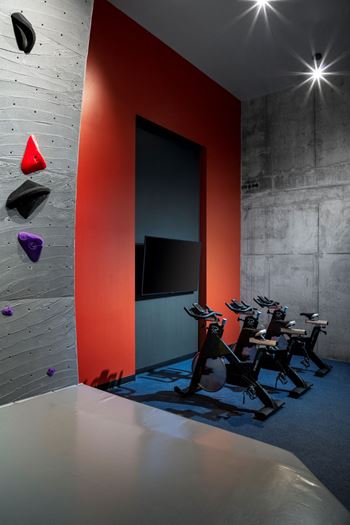 Spin cycle room